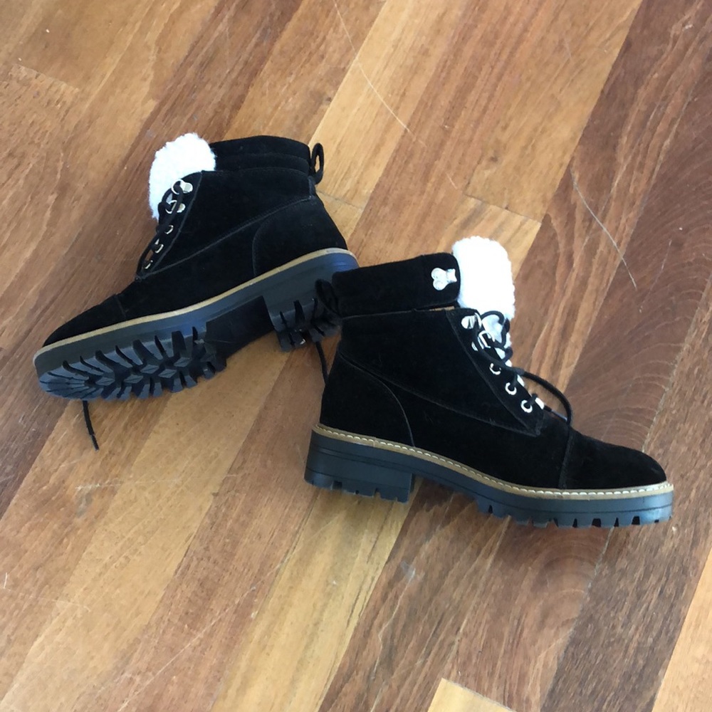 These cute black boots have only been worn once and are in perfect condition. - Picture 4 of 5